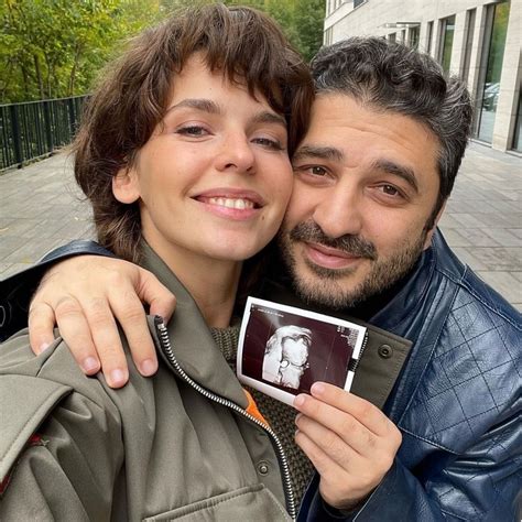 Новый взгляд на третью беременность Лизы Моряк: что изменилось и чем она делится