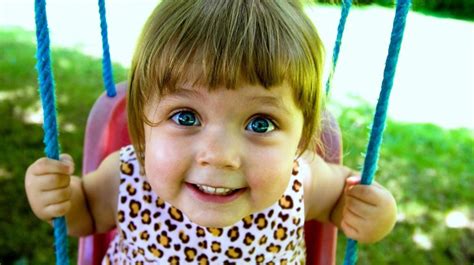 Почему в одних странах люди смеются чаще: что говорят психологи