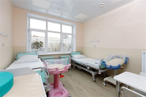 Роды в роддоме и дома: что учитывать при выборе места