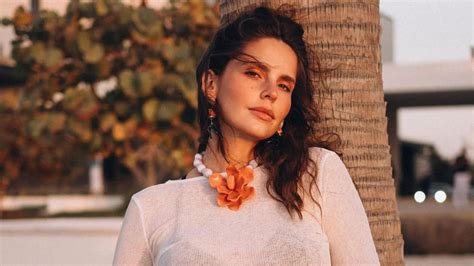 Три дочери в семье: как Лиза Моряк шутит о третьей беременности и творческих планах Сарика