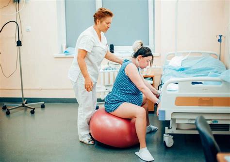 Вертикальные и водные роды: плюсы, минусы и показания